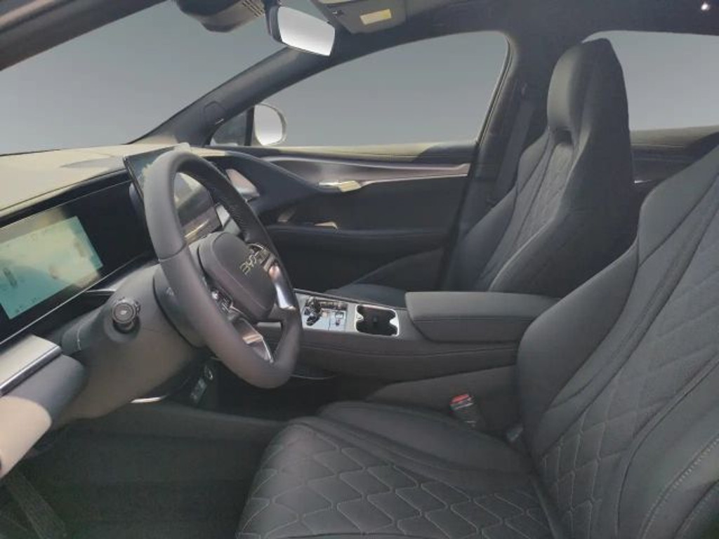 BYD Sealion 7