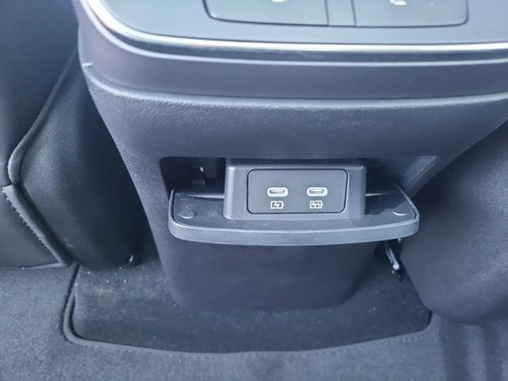 BYD Sealion 7
