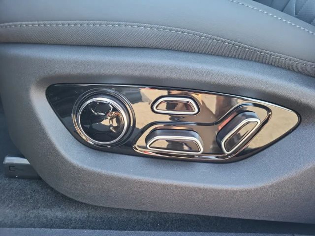 BYD Sealion 7