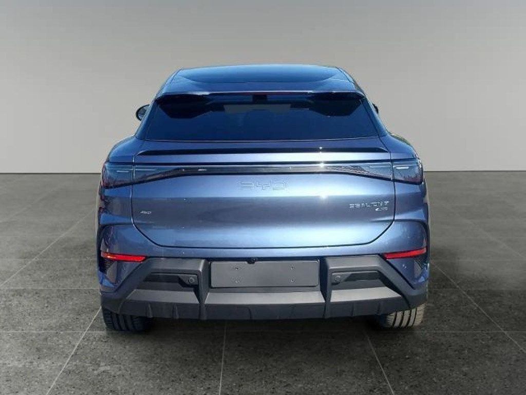 BYD Sealion 7