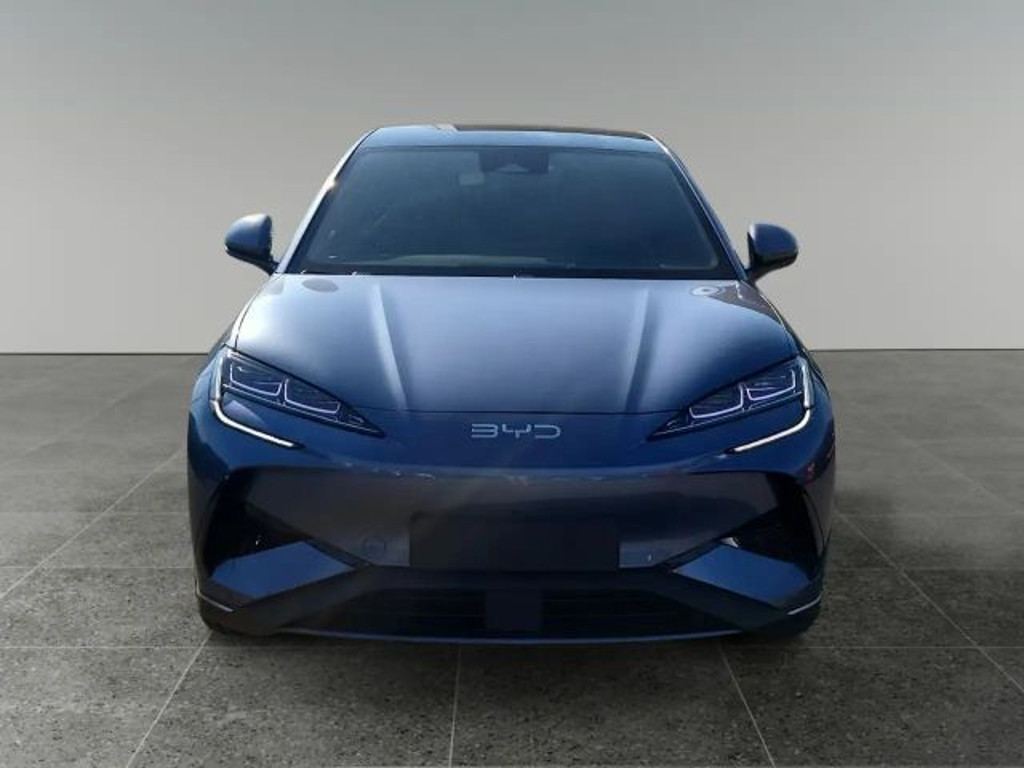 BYD Sealion 7
