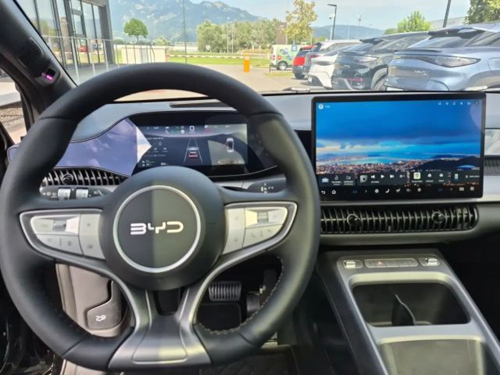 BYD Dolphin G