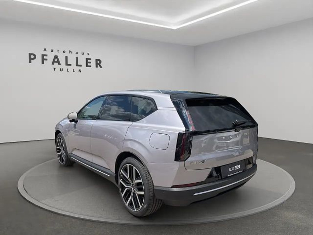 Volvo EX60