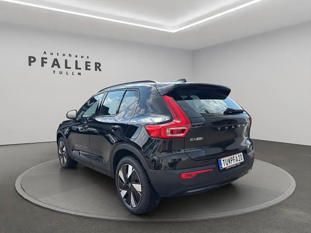 Volvo EX40