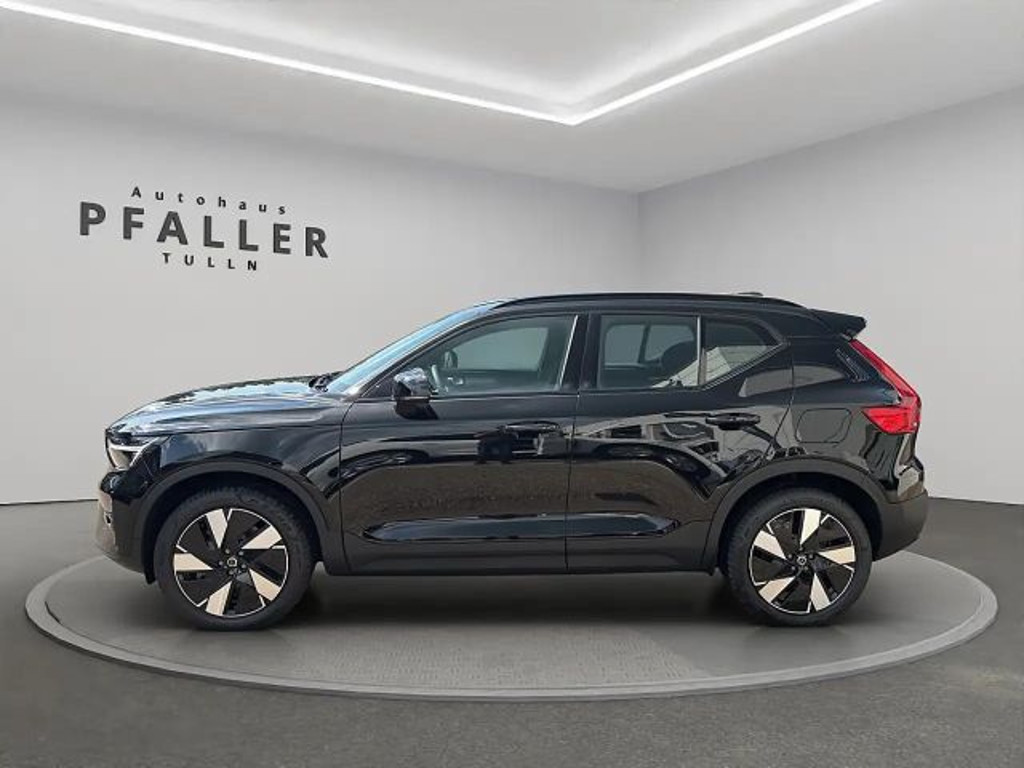 Volvo EX40