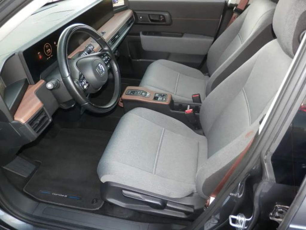 Honda e