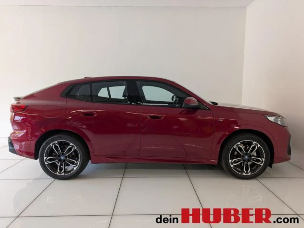 BMW iX2