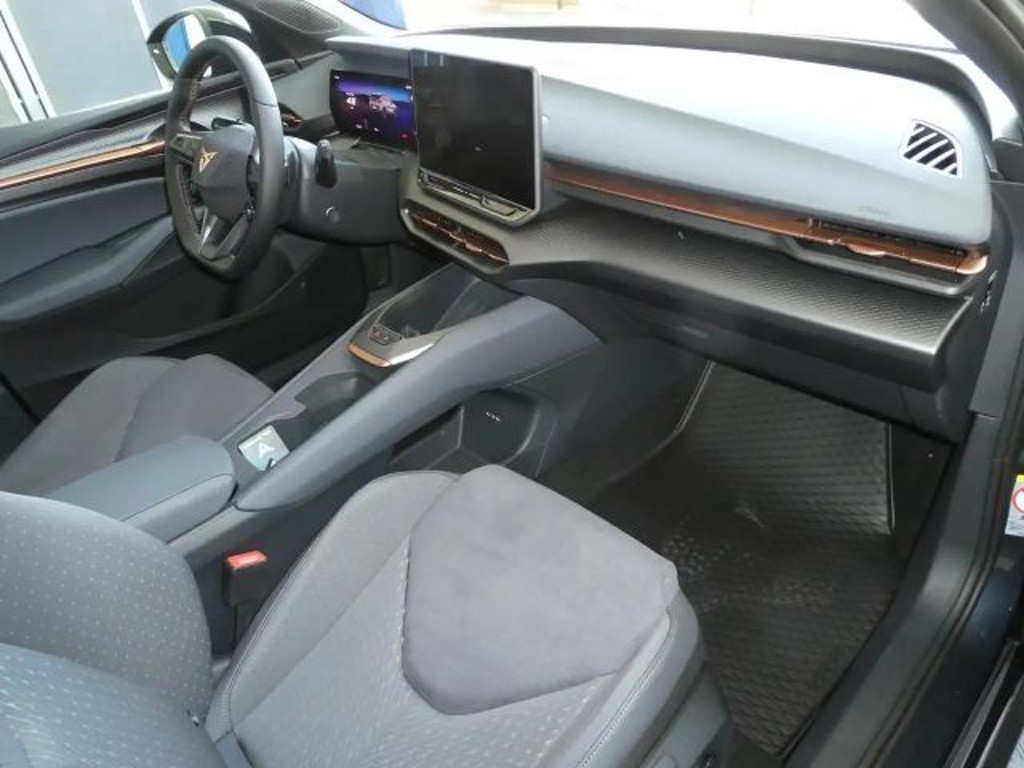 Cupra Raval