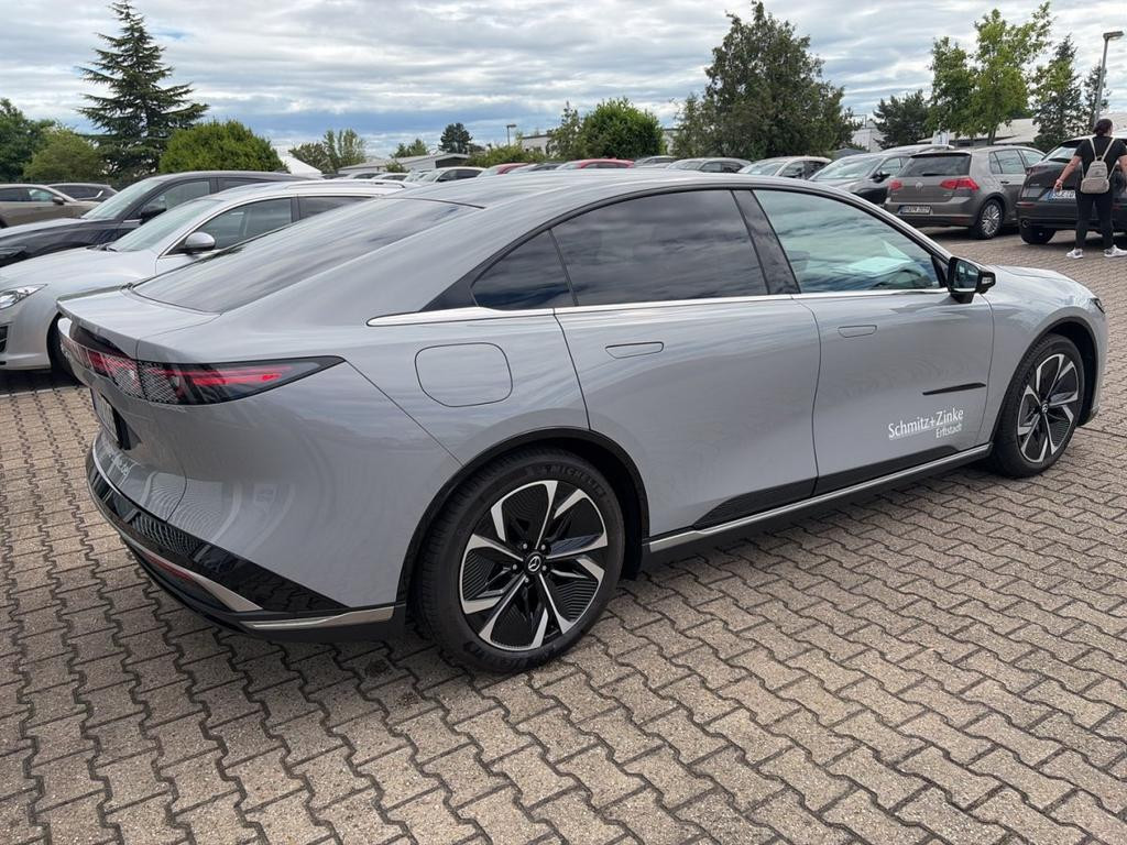 Mazda 6e