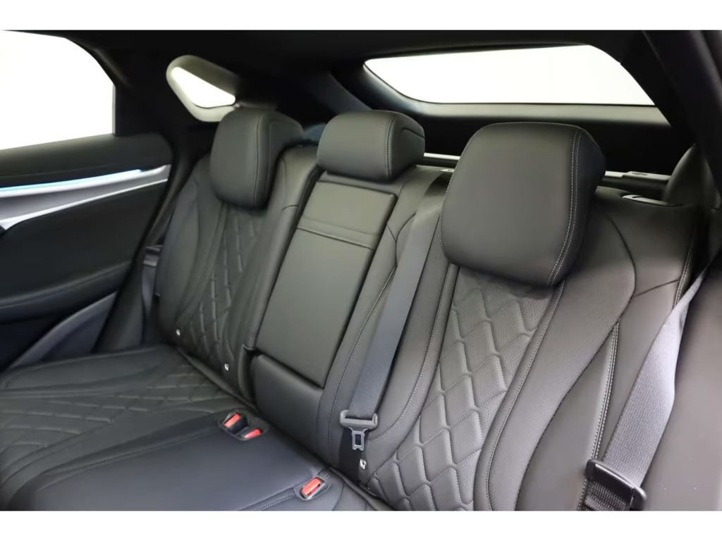 BYD Sealion 7