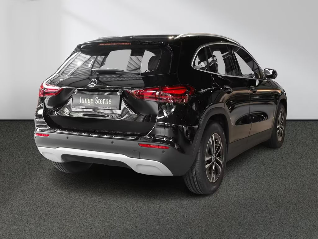 Mercedes-Benz GLA-Klasse GLA 200 Rückfahrkamera Sitzheizung MBUX LED