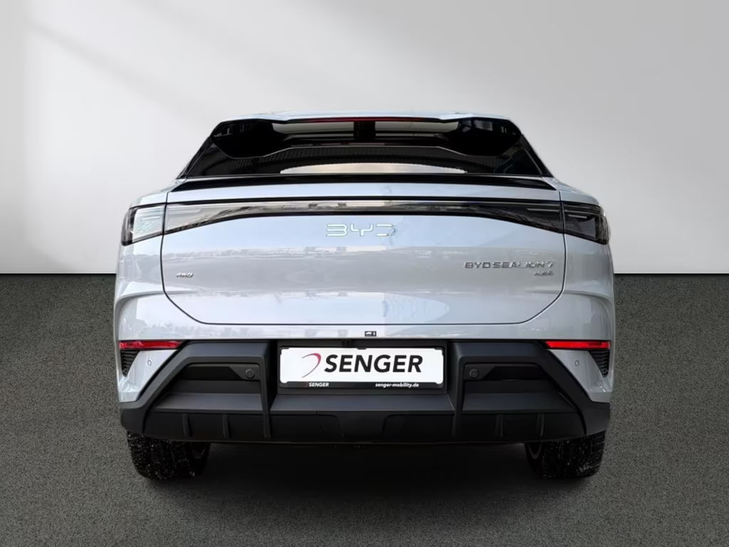 BYD Sealion 7