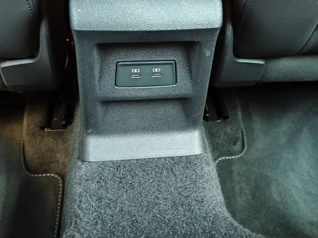 Audi SQ2