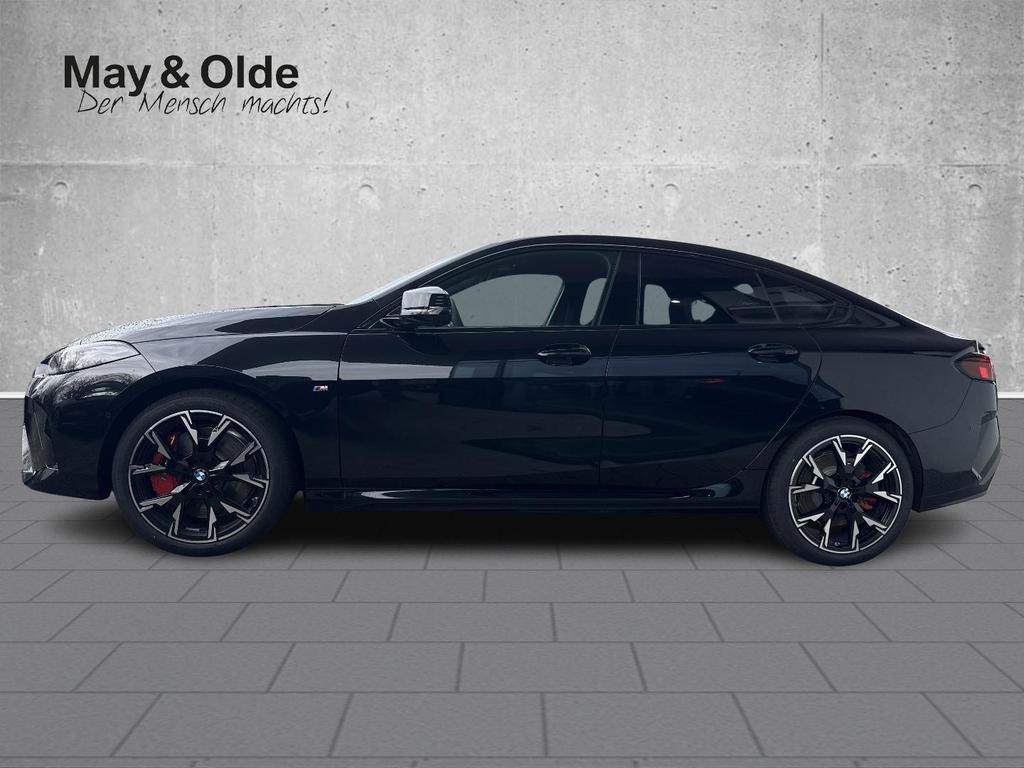 BMW M235
