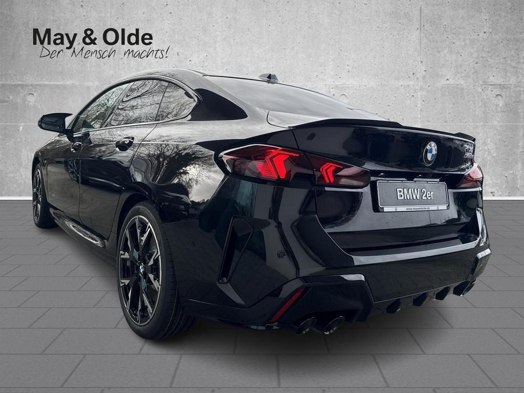BMW M235