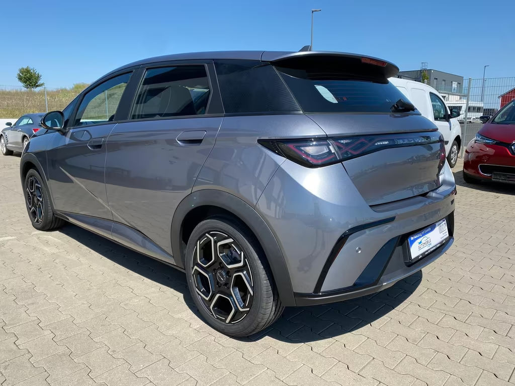 BYD Dolphin
