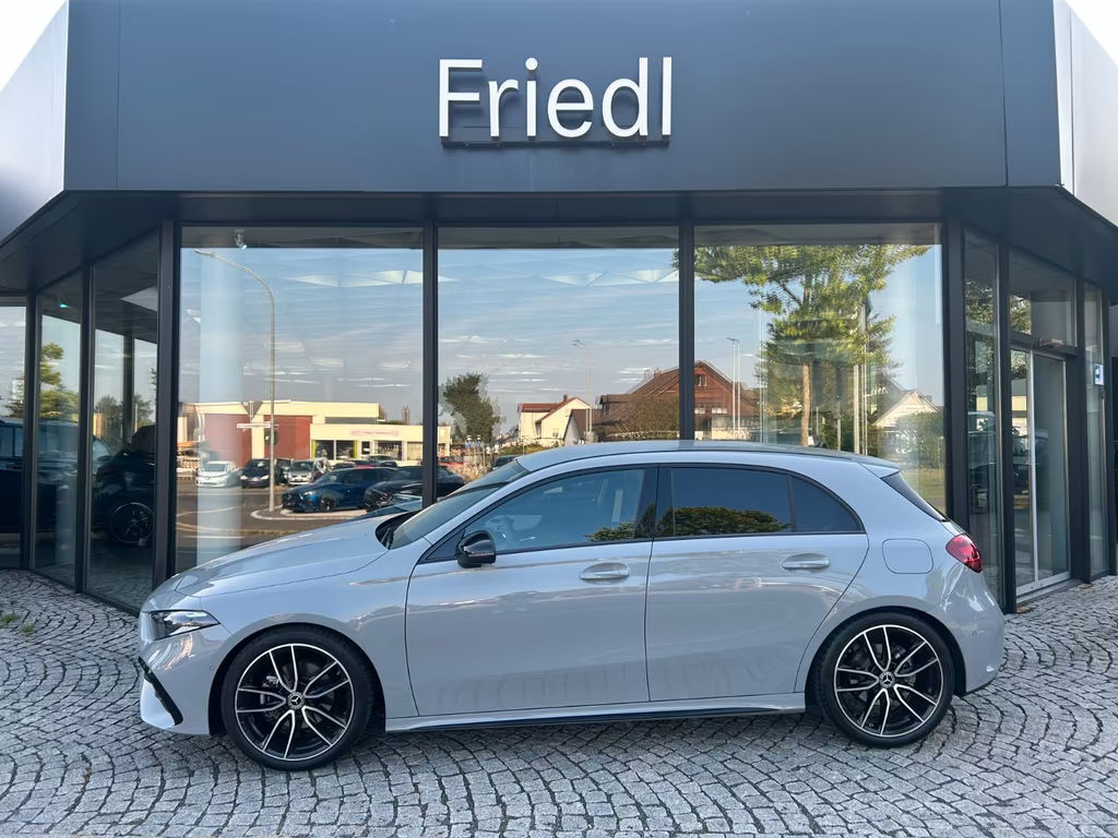Mercedes-Benz A-Klasse A 200 AMG Line