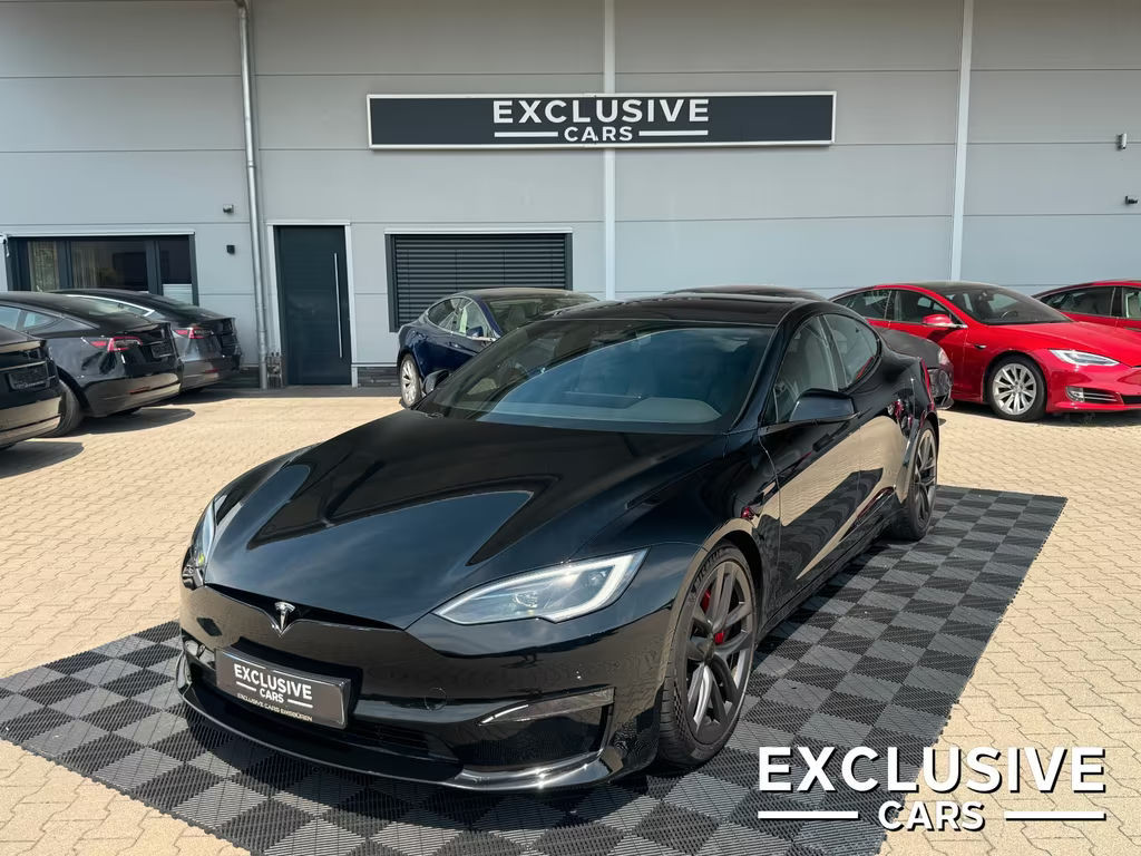 Tesla Model S Plaid