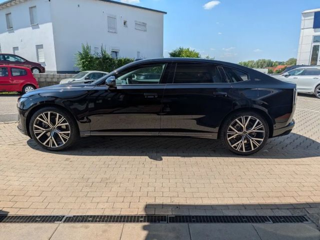 Volvo ES90
