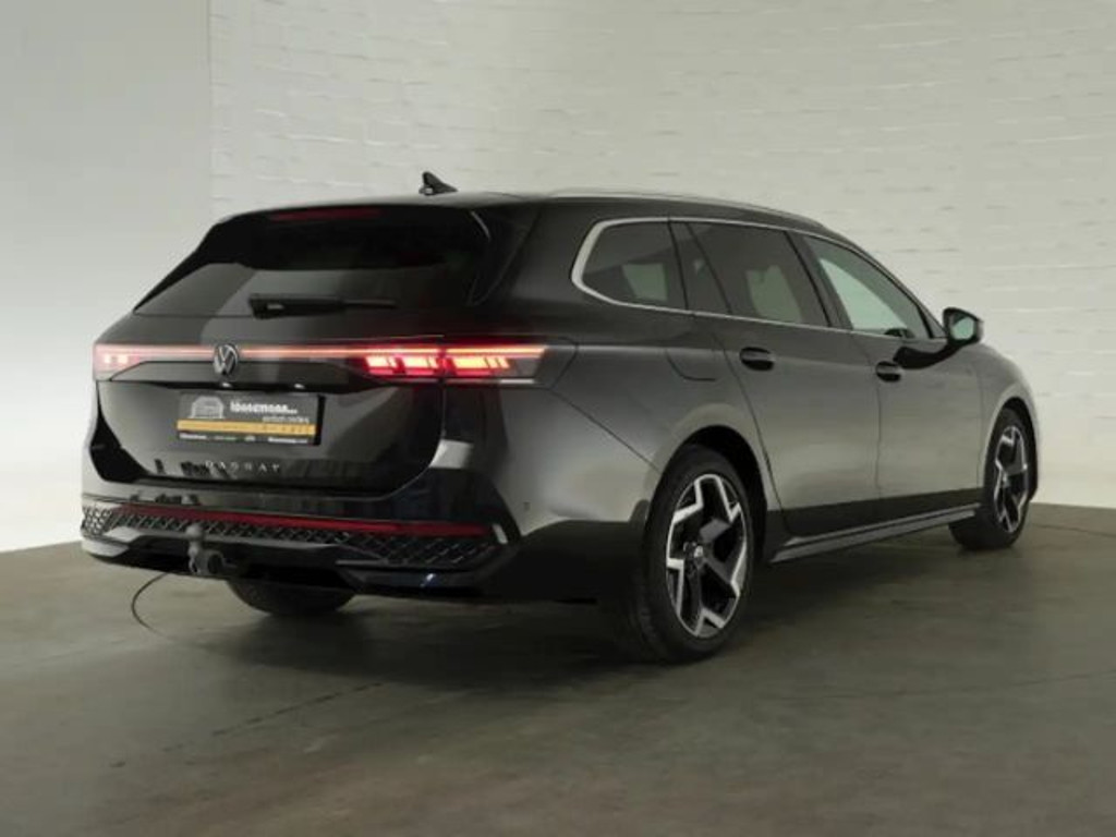 Volkswagen Passat DSG Variant R-Line