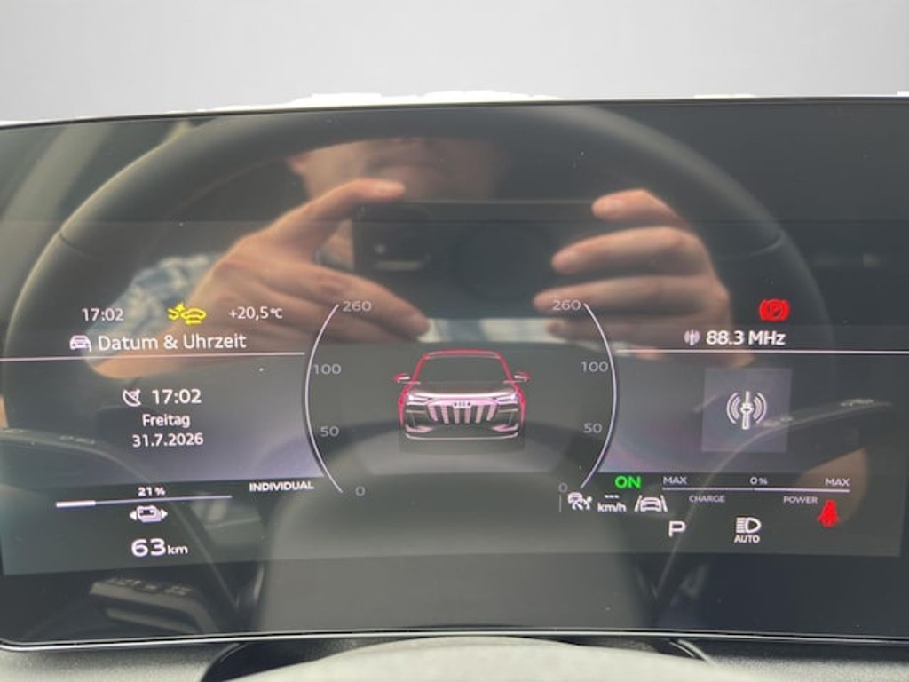 Audi Q6 e-tron