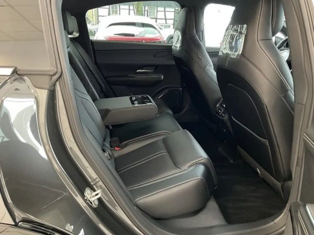 Mazda 6e