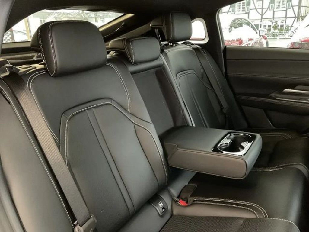 Mazda 6e