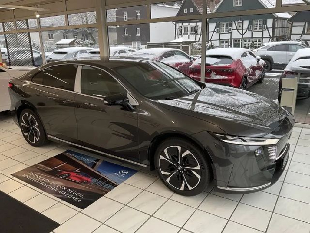 Mazda 6e