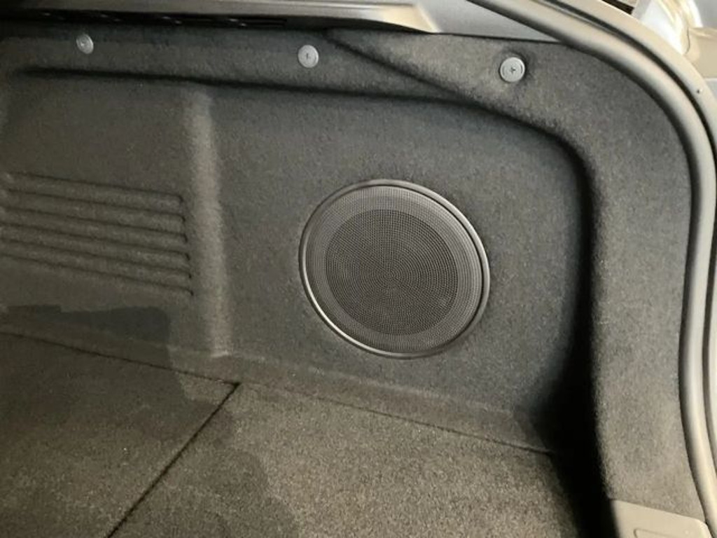 Mazda 6e