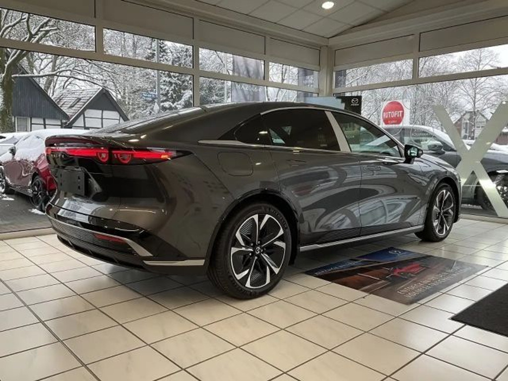 Mazda 6e