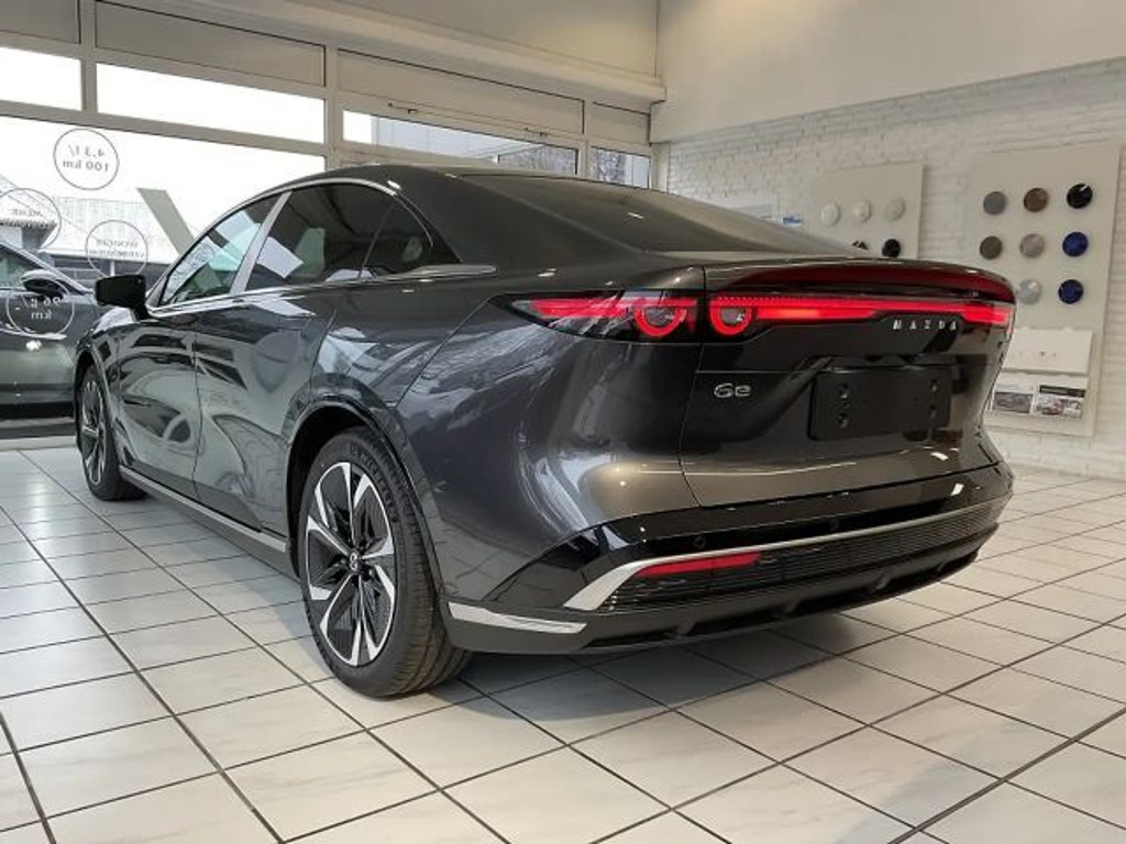 Mazda 6e