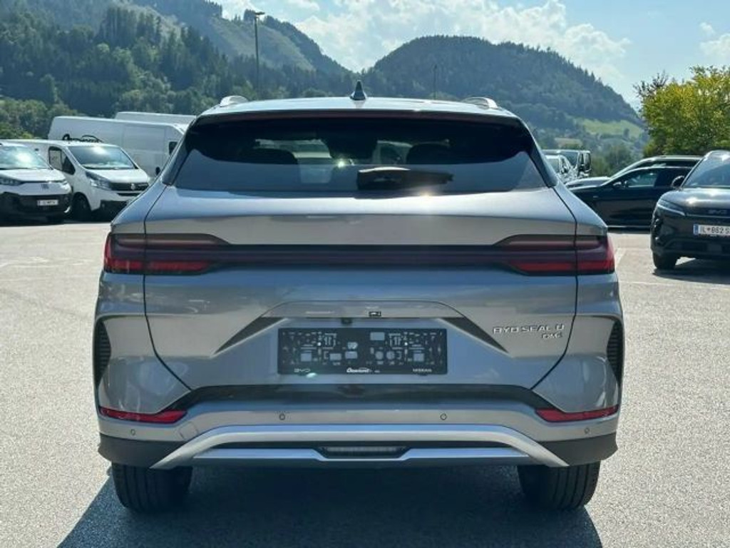 BYD Seal U