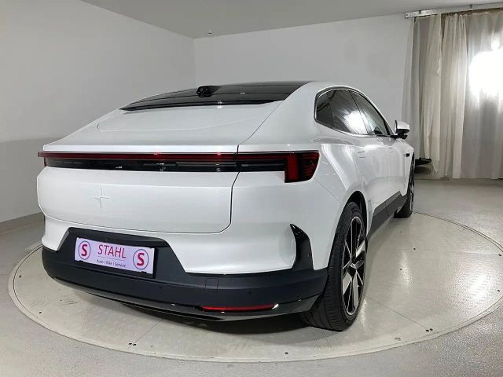 Polestar 4