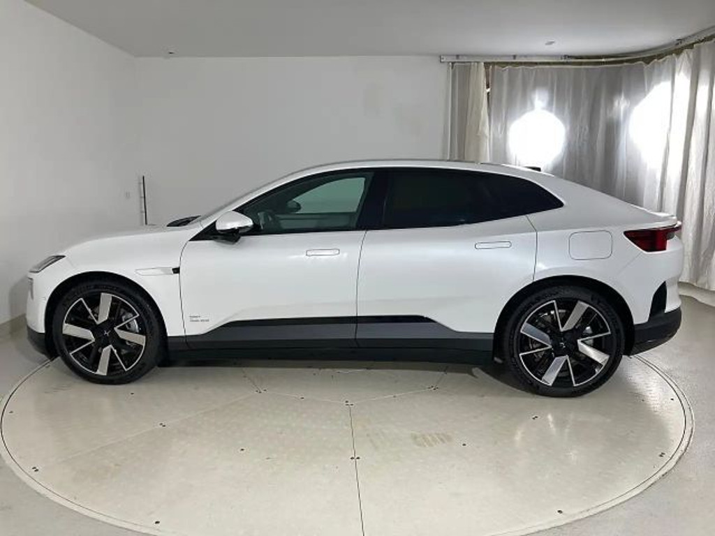 Polestar 4