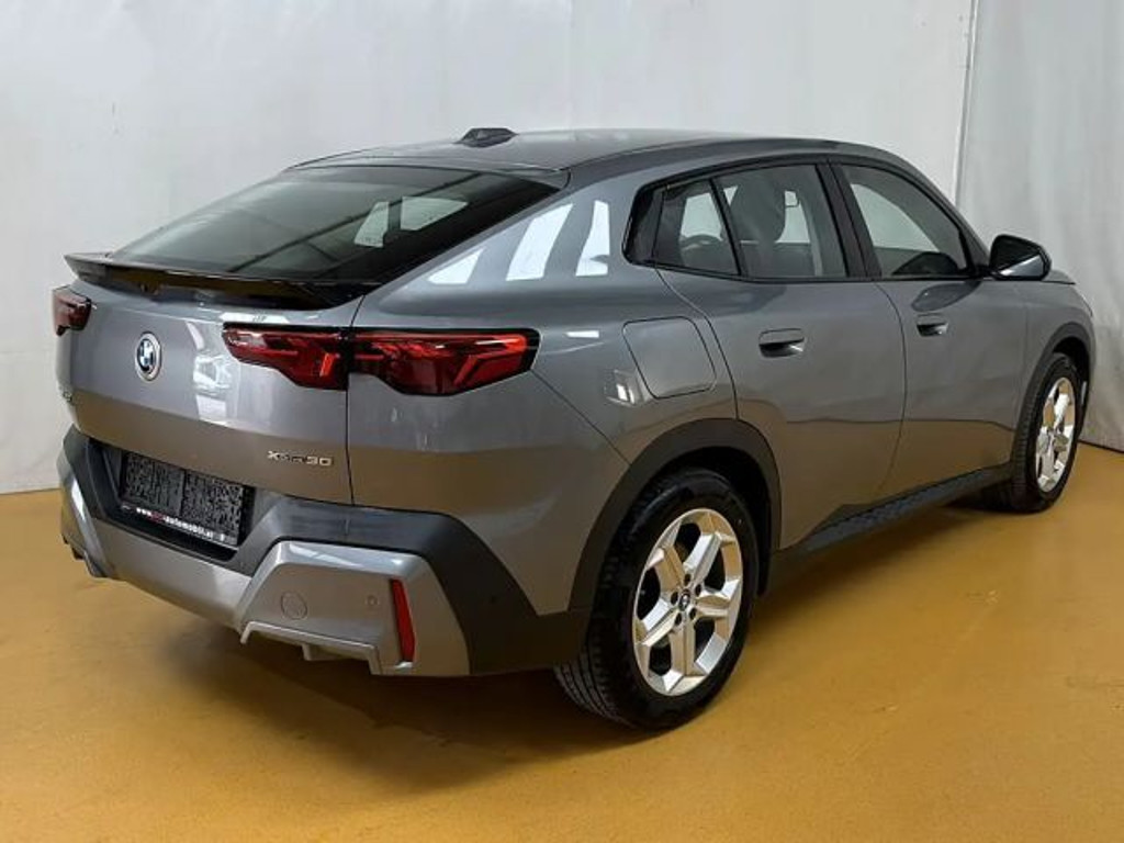 BMW iX2