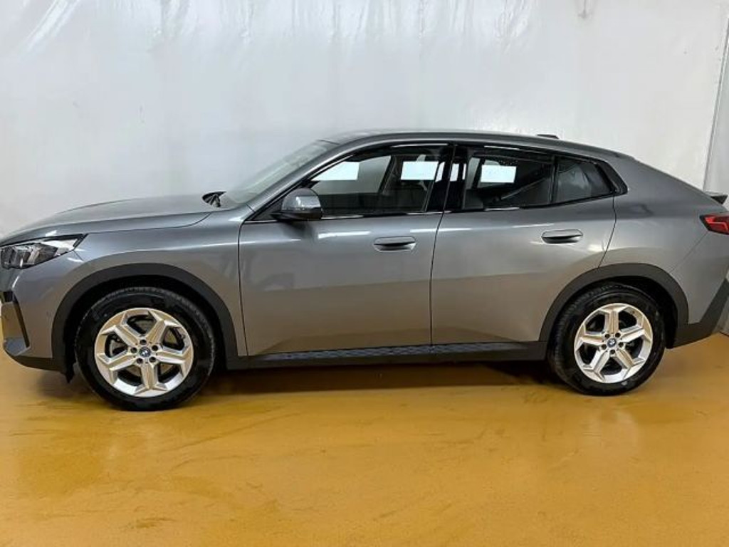 BMW iX2