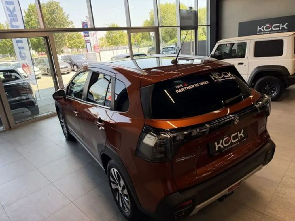Suzuki S-Cross