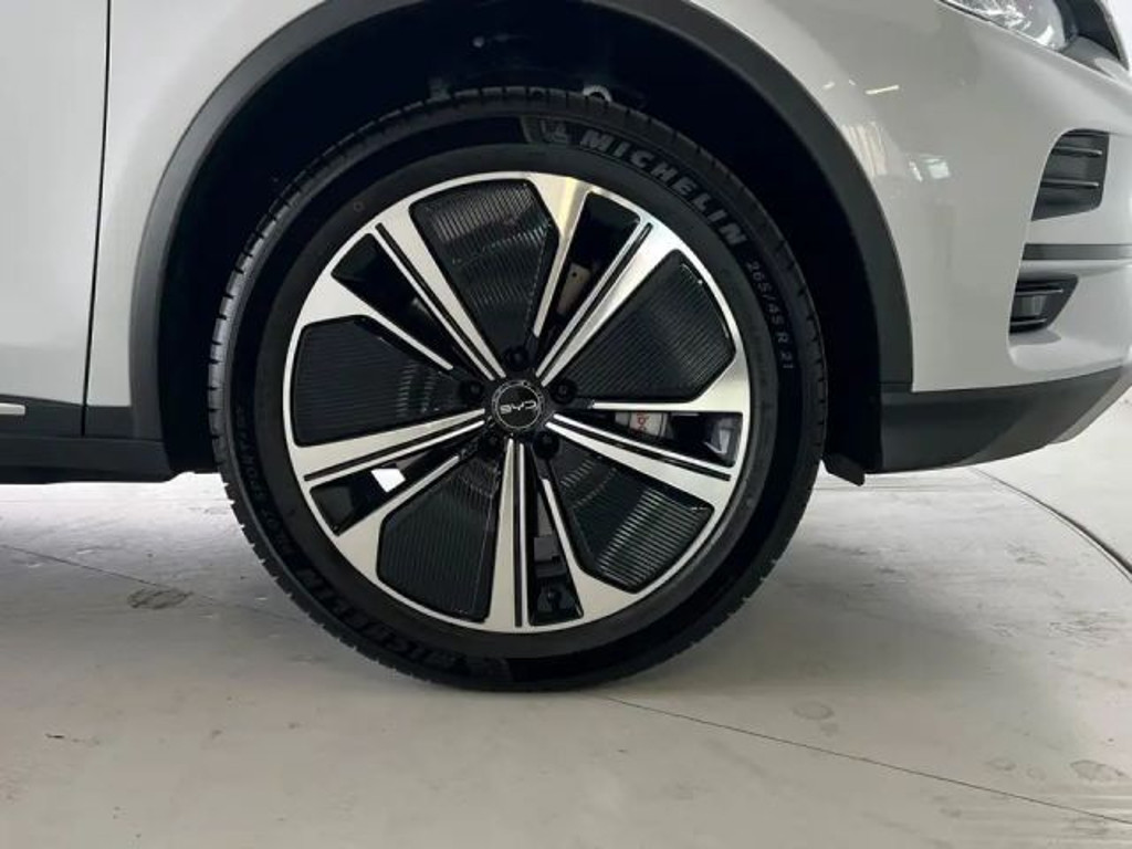 BYD Tang