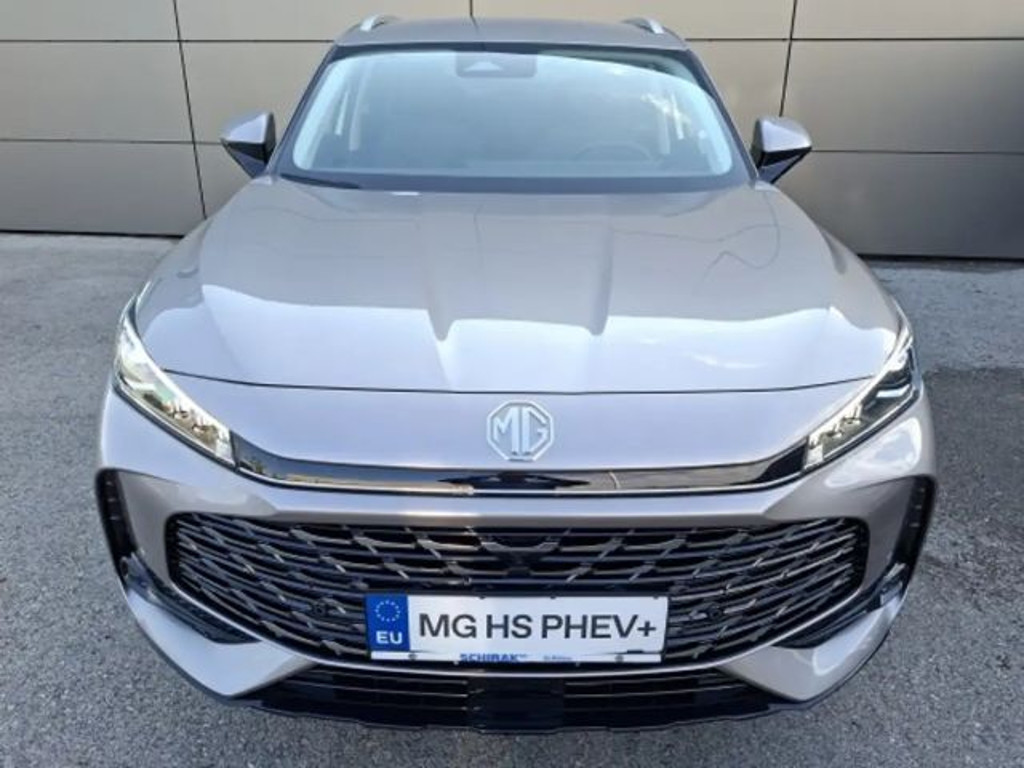 MG HS