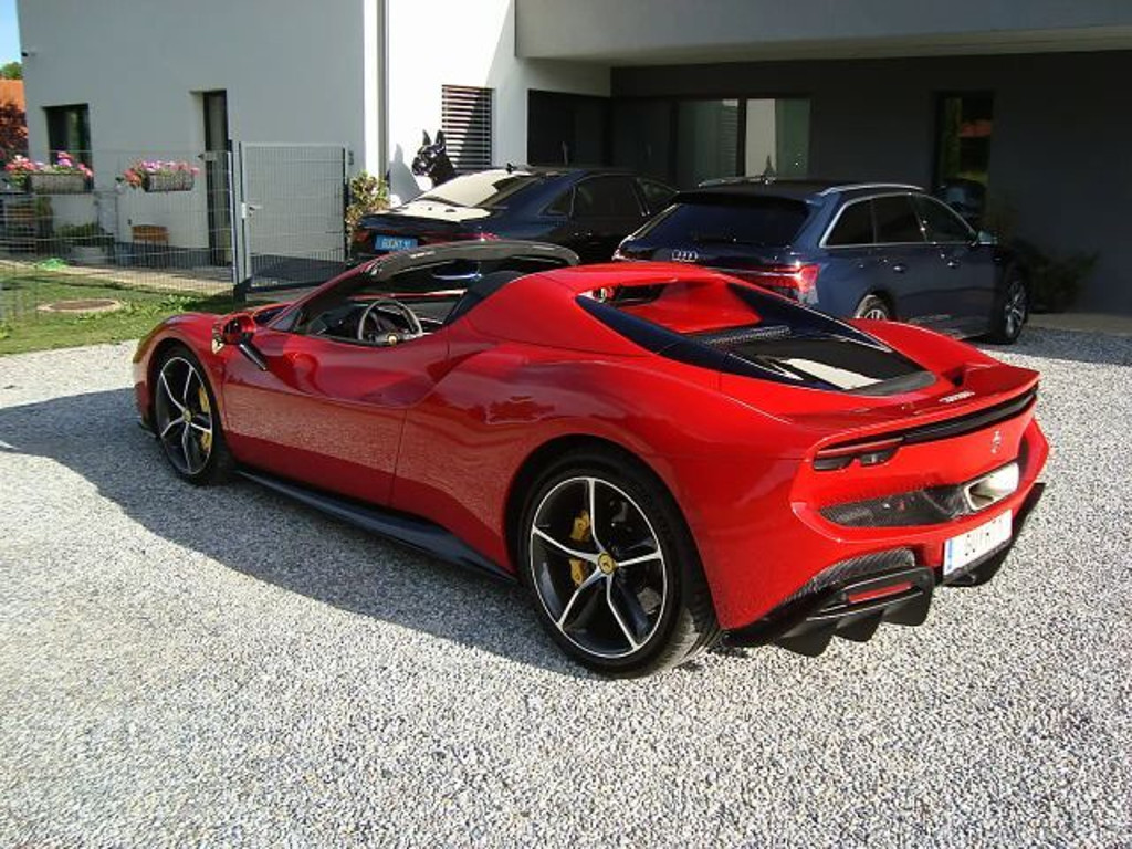 Ferrari 296 GTS