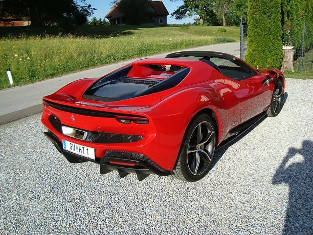 Ferrari 296