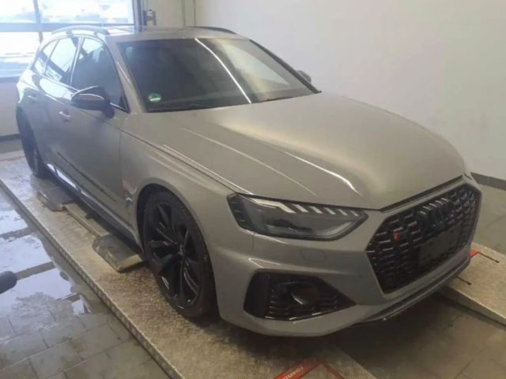 Audi RS4