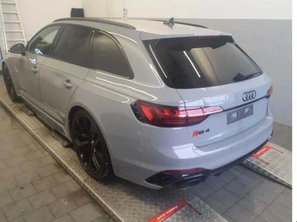 Audi RS4