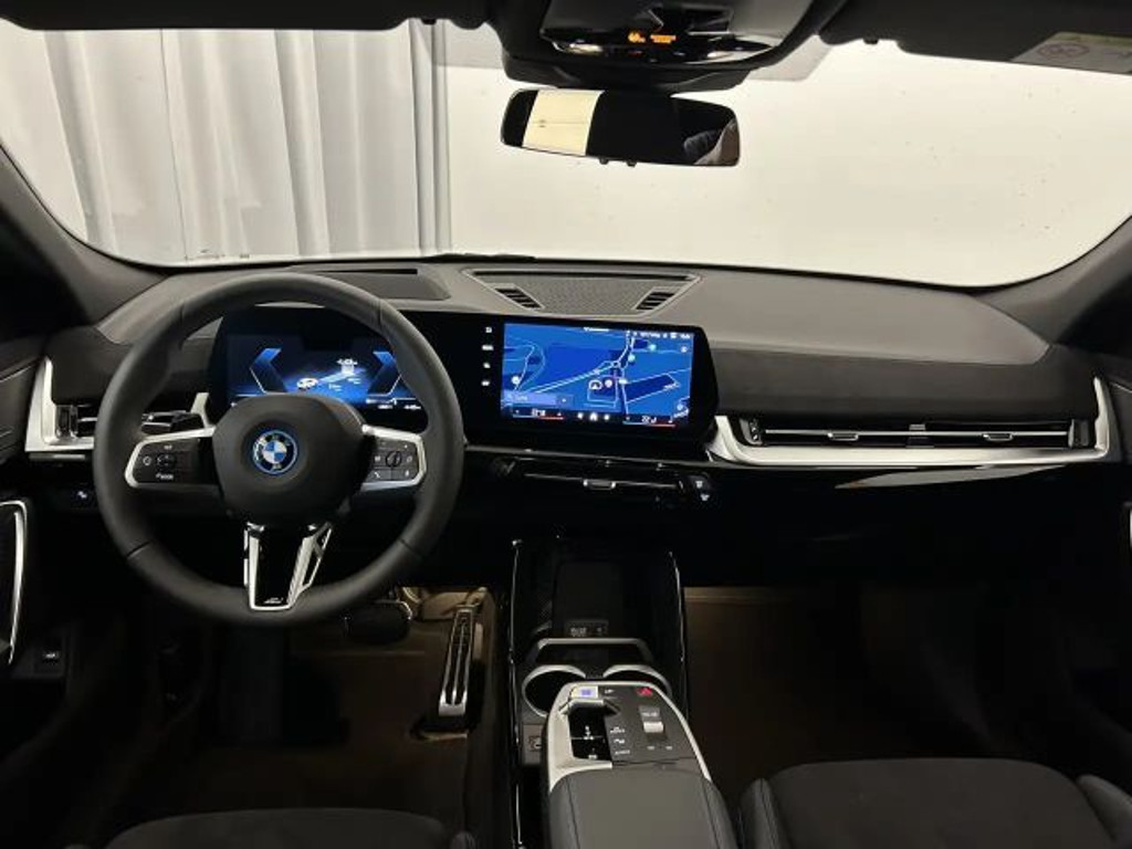 BMW iX2