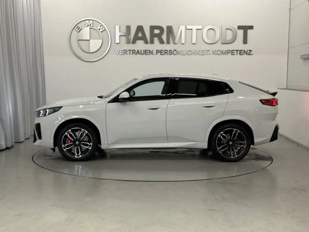 BMW iX2