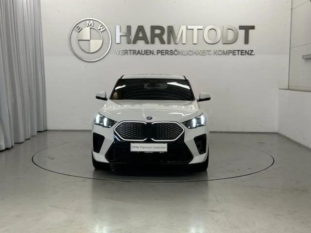 BMW iX2