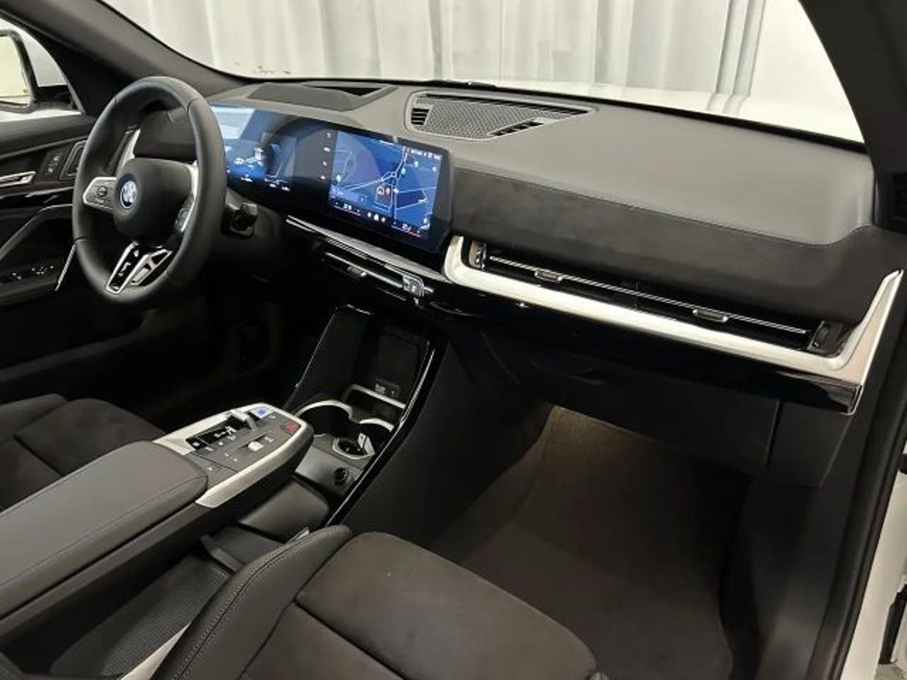 BMW iX2