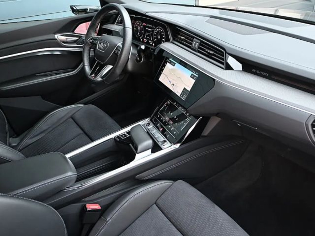 Audi Q8 e-tron