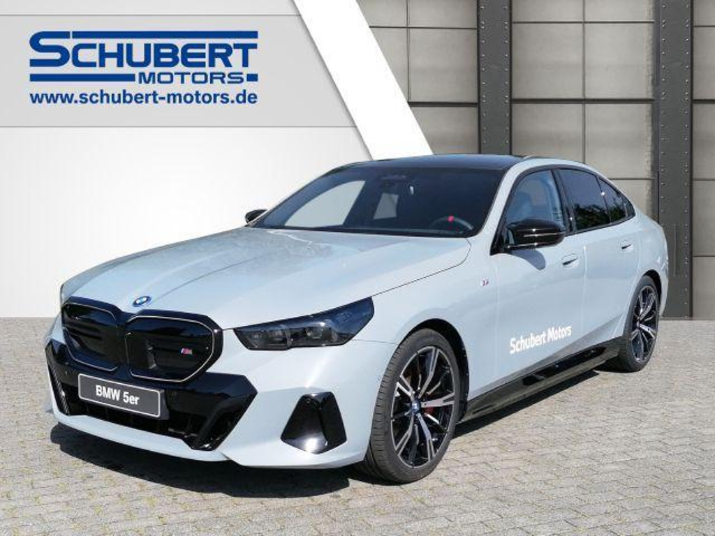 BMW i5 xDrive Sedan M60