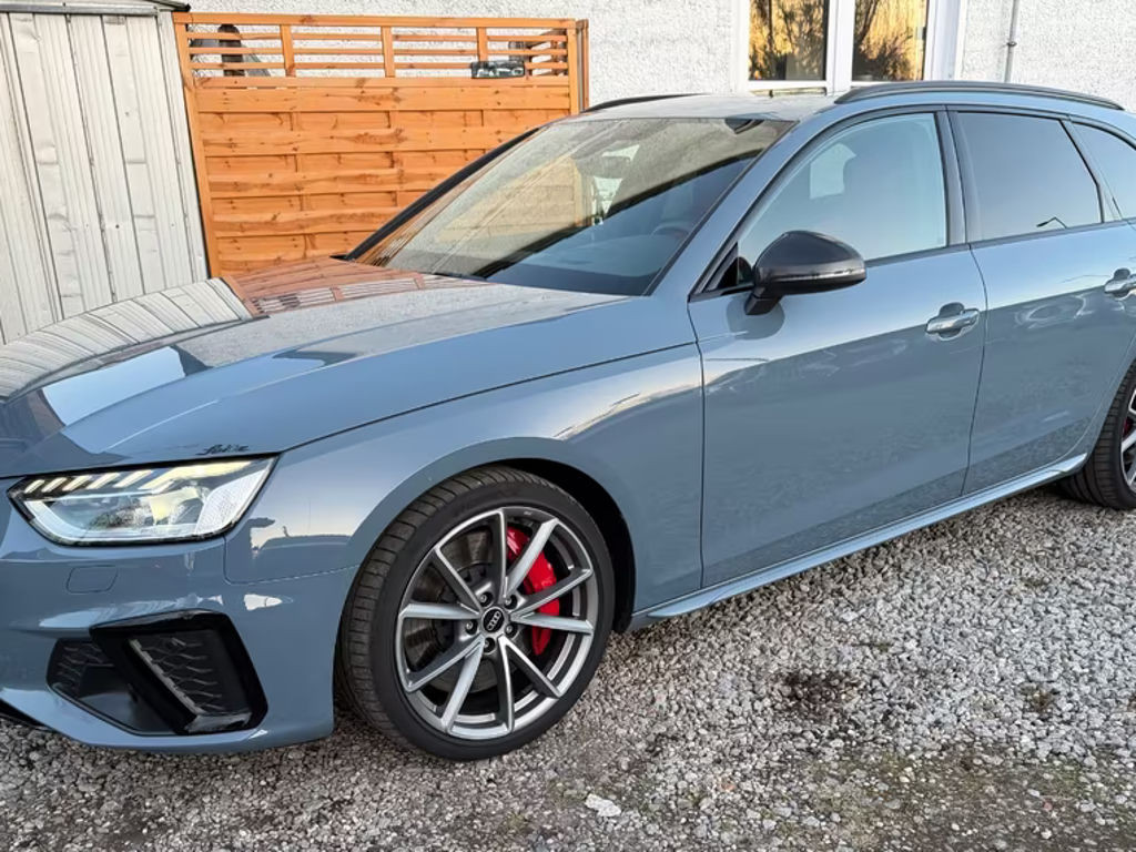 Audi S4 Avant